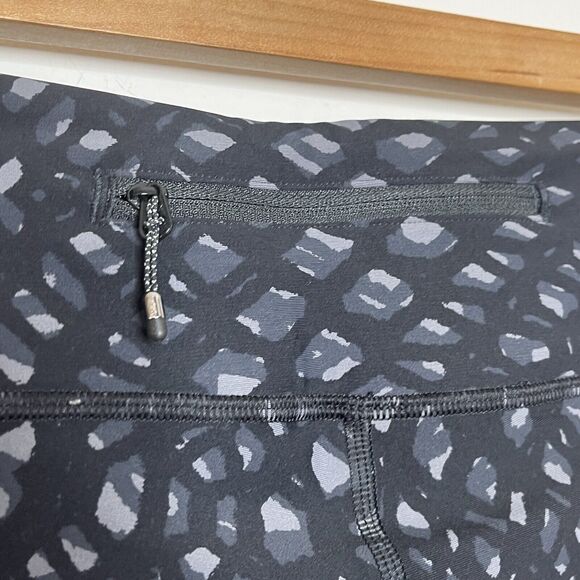 Lululemon Tight Stuff Tight Simply Lace Play Dark Slate Black Luxtreme Size 6 - Picture 8 of 9